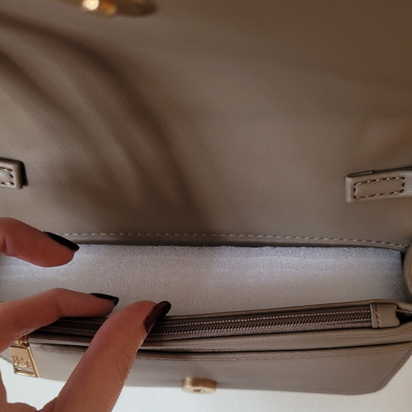 NWT Badgley Mishka Crossbody Bag - Picture 6 of 8